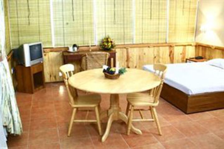 Room 44 of 49