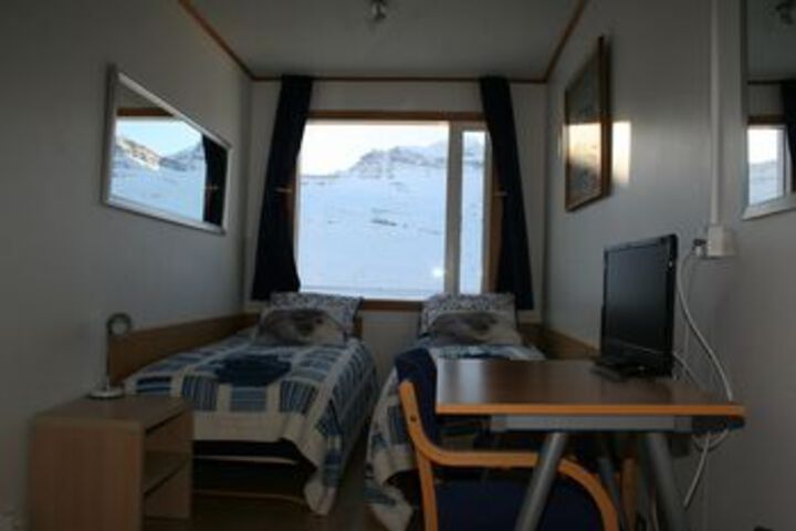 Room 26 of 118