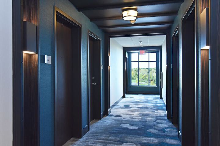 Ballroom/Hall 23 of 30