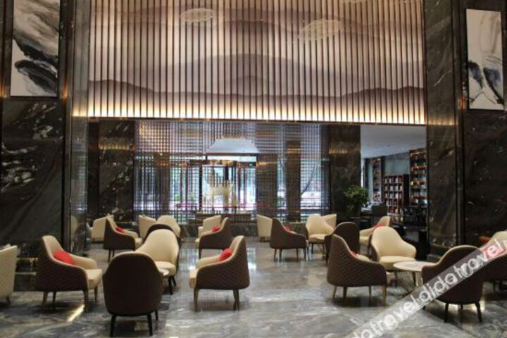 Hotel Interior 22 of 40