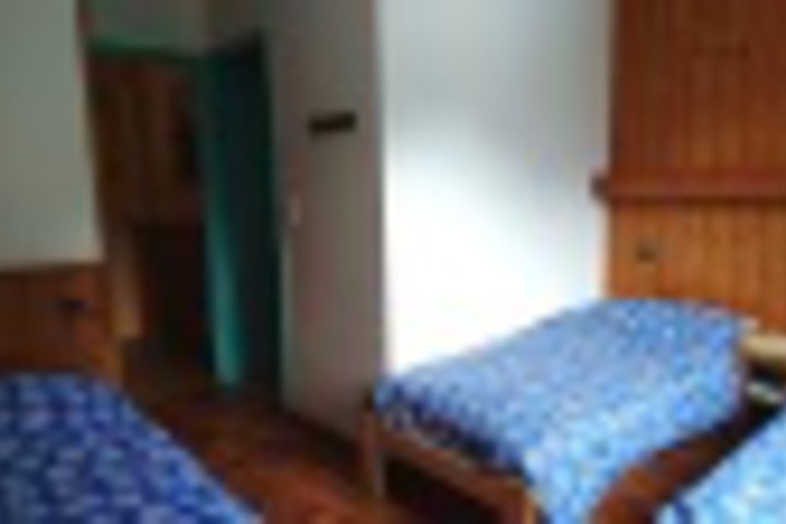 Room 160 of 216