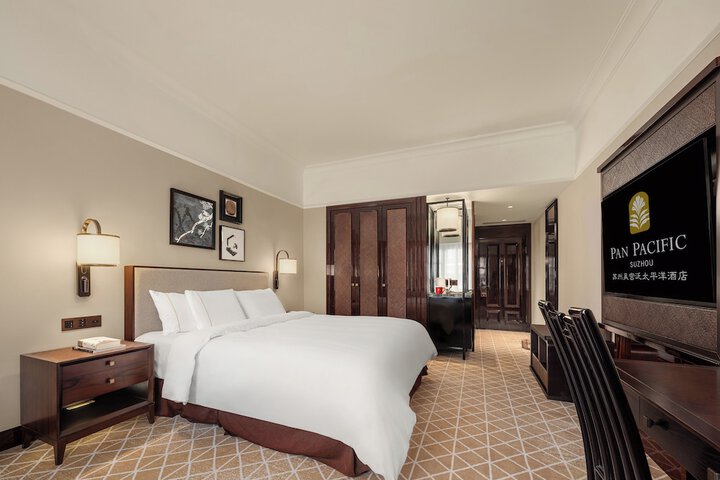 Room 26 of 156