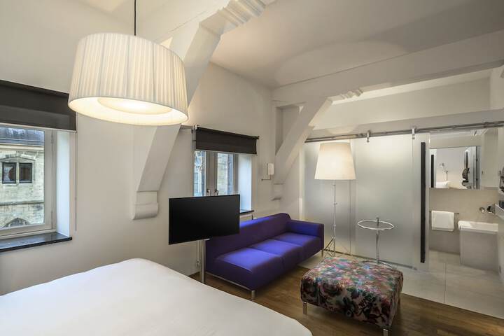 Room 14 of 57