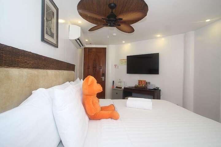 Room 43 of 132