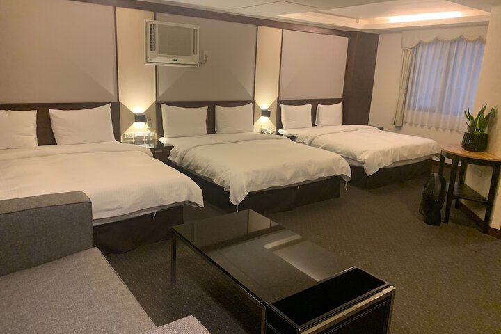 Room 40 of 59