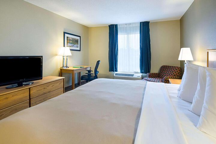 Standard | King Bed (6 of 12)