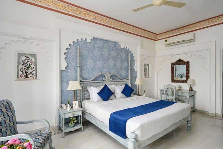 Room 21 of 102