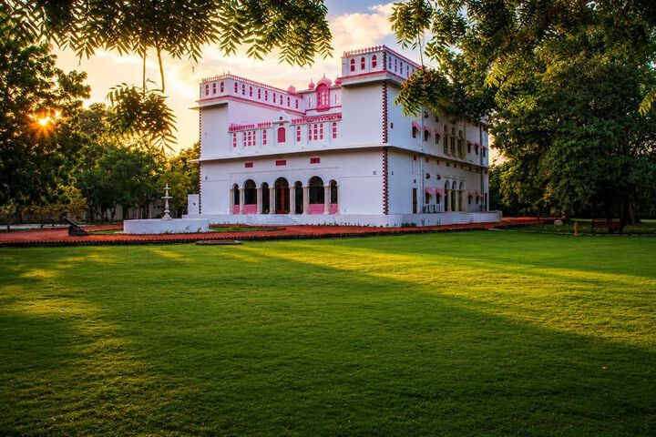 Bijay Niwas Palace 14 Kms from Rampura Agucha