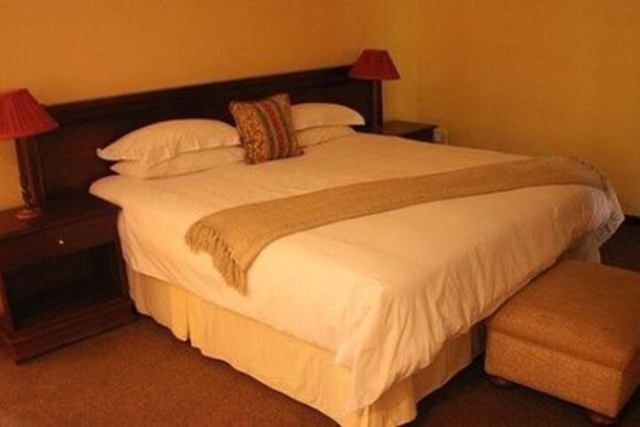 Room 6 of 14