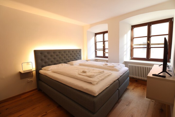 Room 57 of 102