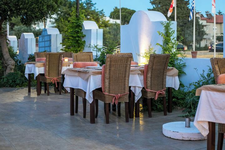 Dining 86 of 151