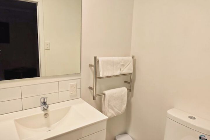 Room 108 of 175
