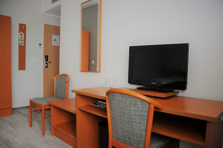 Room 5 of 34