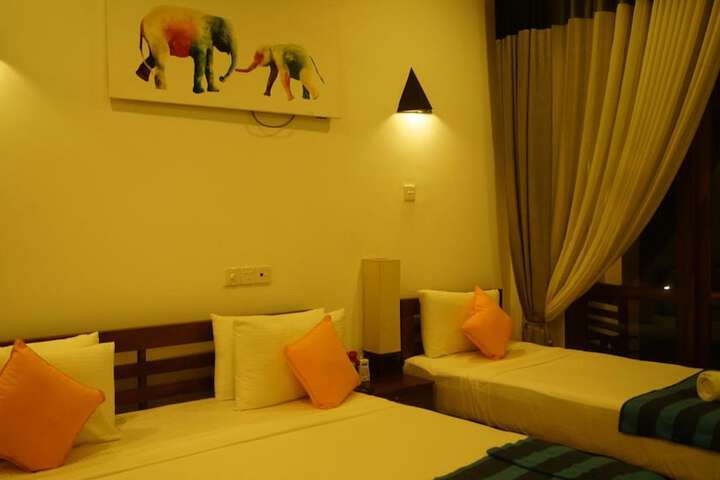 Room 9 of 60
