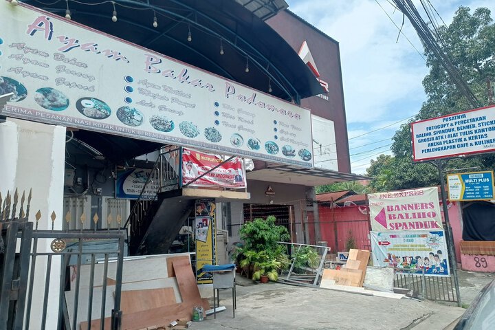 Exterior of OYO 93090 Multi Plus Inn