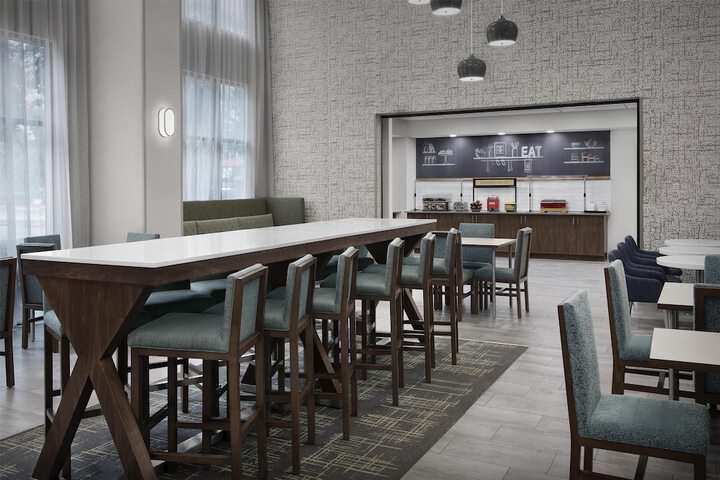 Breakfast area