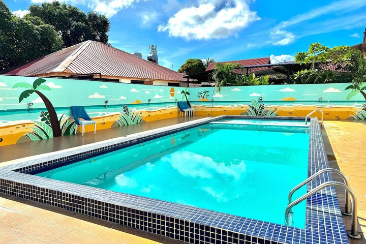 Pool 30 of 48