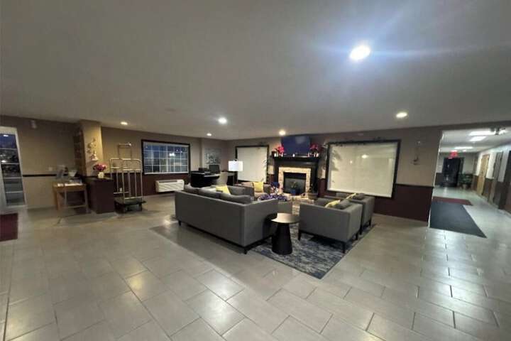 Guest Lobby