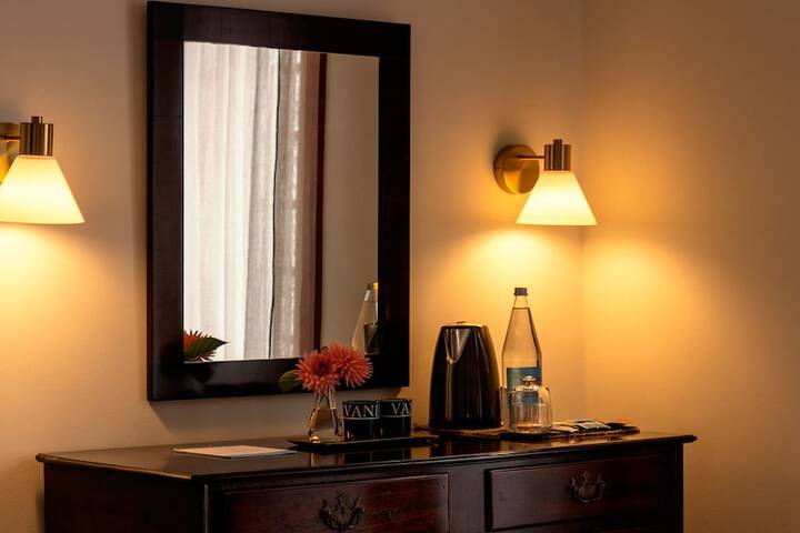 Room 35 of 54