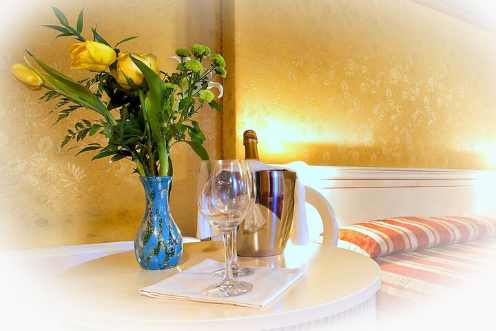 Dining Photos
