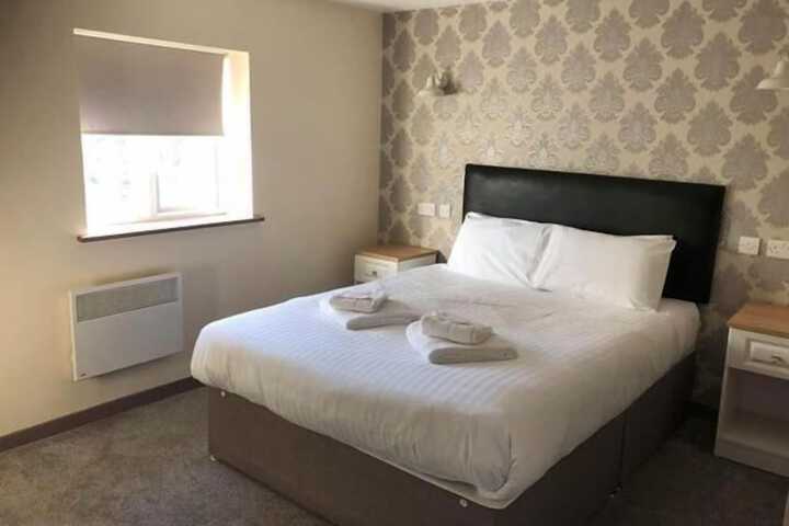 Room 10 of 52