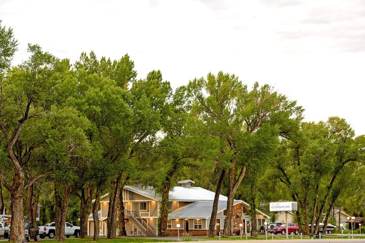 The Gunnison Inn At Dos Rios Golf Course Gunnison Bookonline
