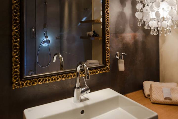 Bathroom Interior Photo