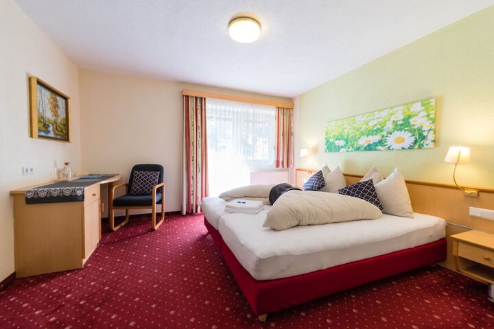 Room 14 of 42