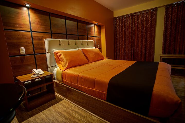 Room 14 of 83