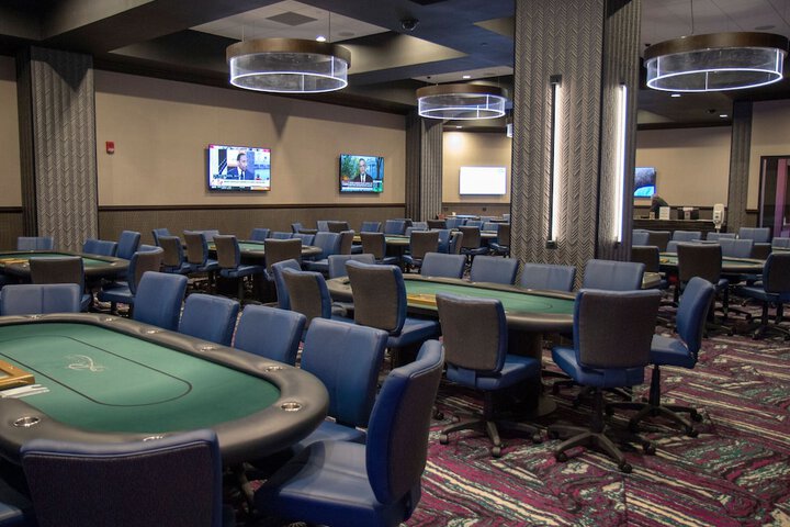 Entertainment 17 of 30