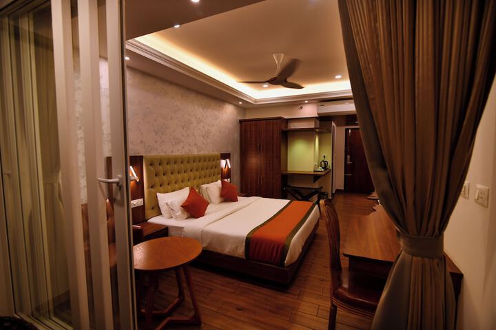 Room 21 of 96