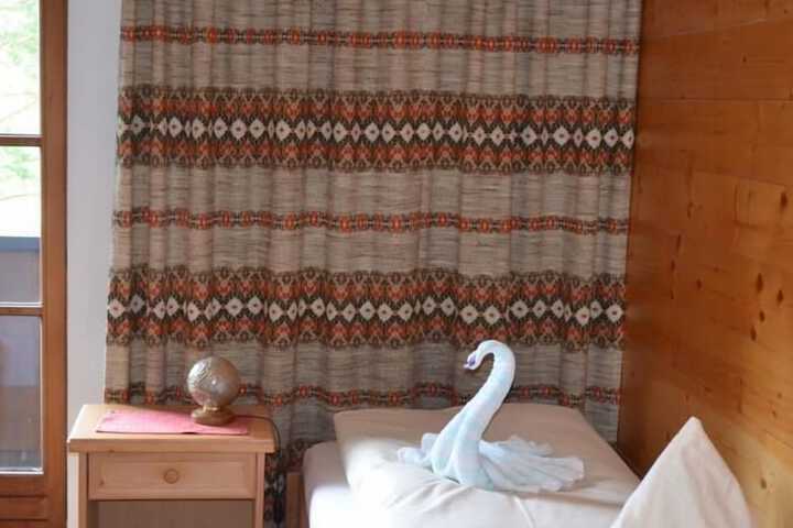 Room 2 of 57