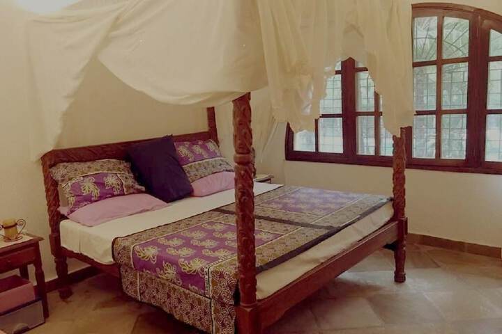 Room 4 of 29