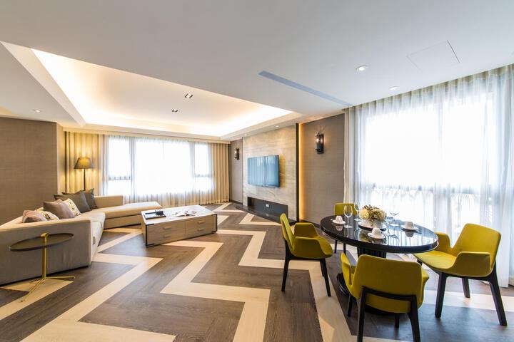 J Palace Residence