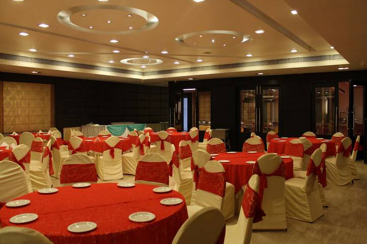 Dining Photos