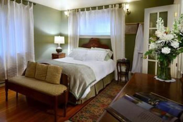 Inside Room Photo