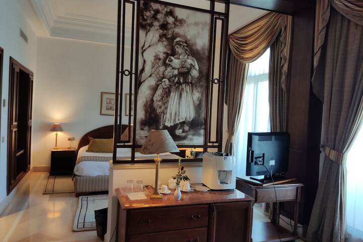 Room 12 of 47