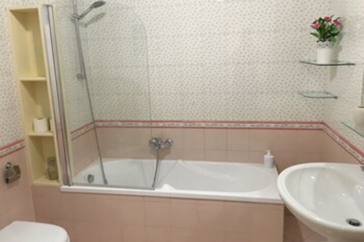 Room 5 of 47