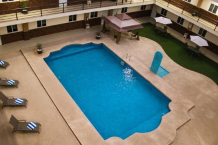 Pool 21 of 52