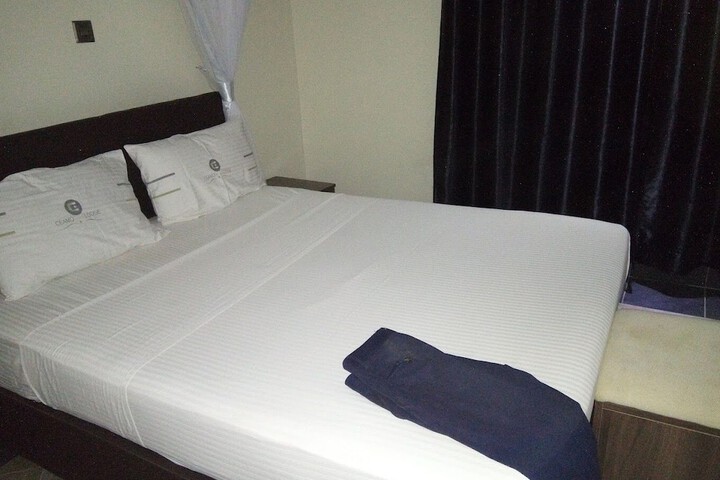 Room 4 of 57