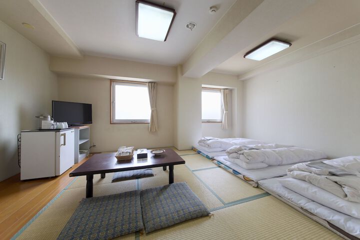 Room 5 of 34