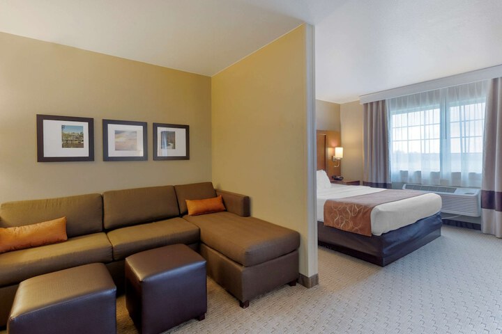 Room 11 of 48