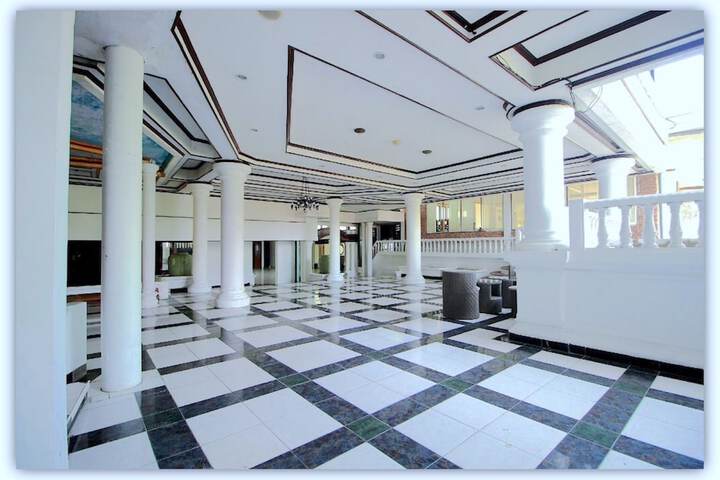 Hotel 3 of 36