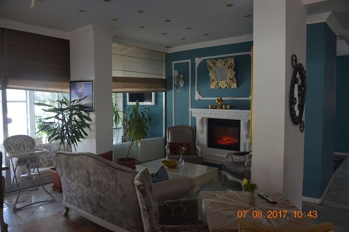 Room 30 of 69