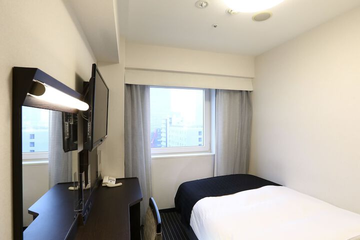 Room 8 of 70