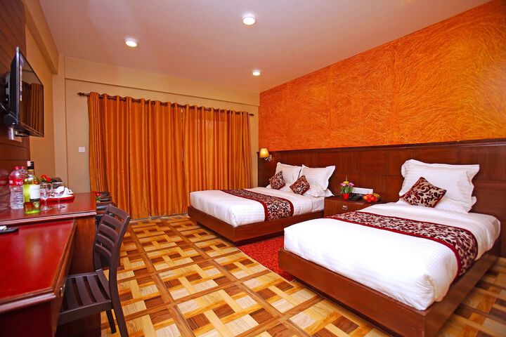 Room 13 of 82