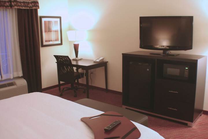 1 King Bed (11 of 35)
