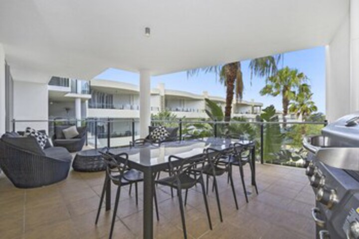 Terrace/Patio 11 of 12