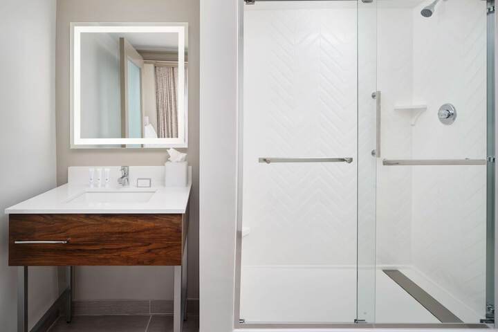 Bathroom shower