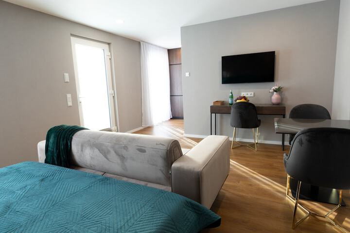 Room 19 of 29